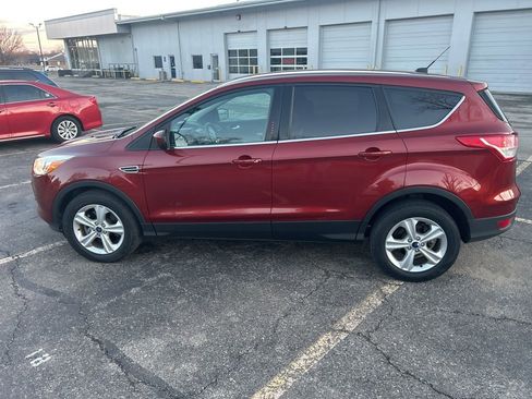 Used 2014 Ford Escape SE image 2