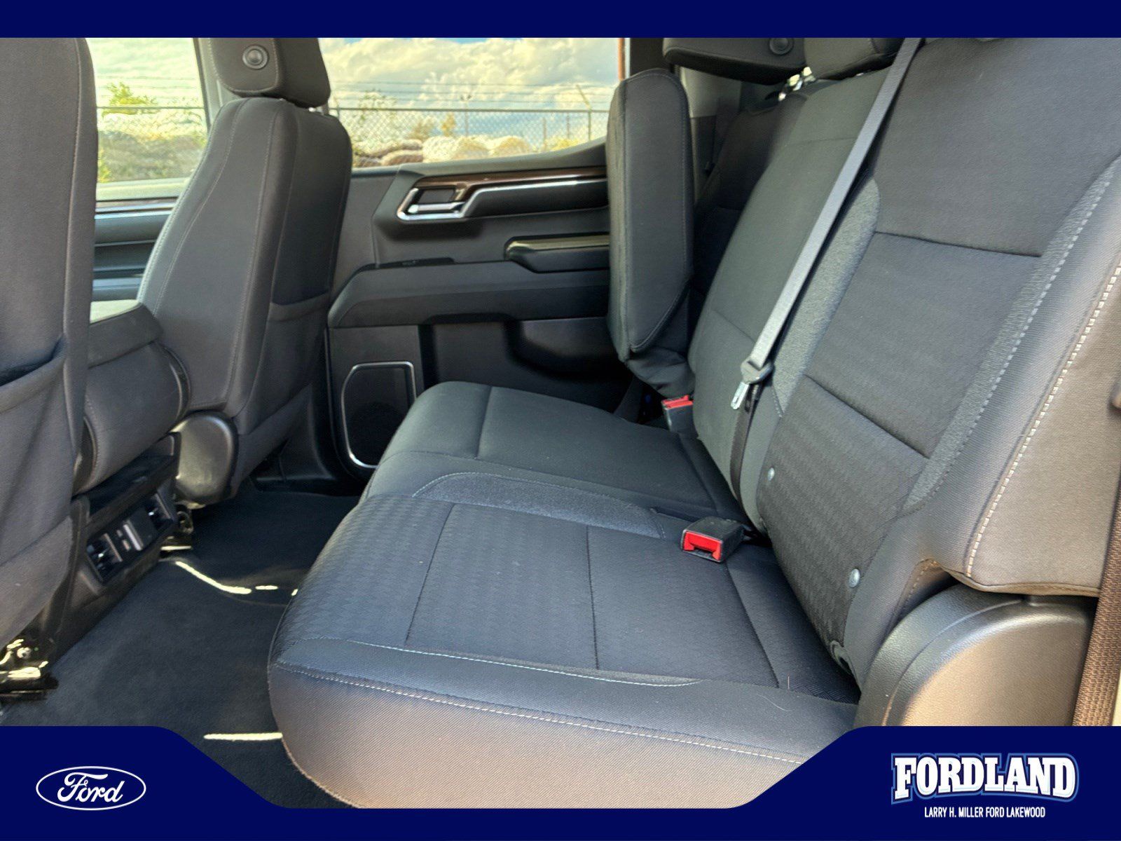 Used 2024 Chevrolet Silverado 1500 LT AWD/4WD image 17