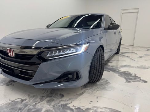 Used 2021 Honda Accord Sport image 4