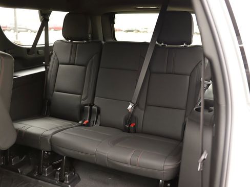 New 2026 Chevrolet Suburban RST w/ Comfort Package AWD/4WD image 33
