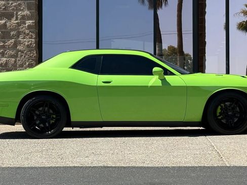 Used 2015 Dodge Challenger R/T w/ Quick Order Package 22B R/T RWD image 15