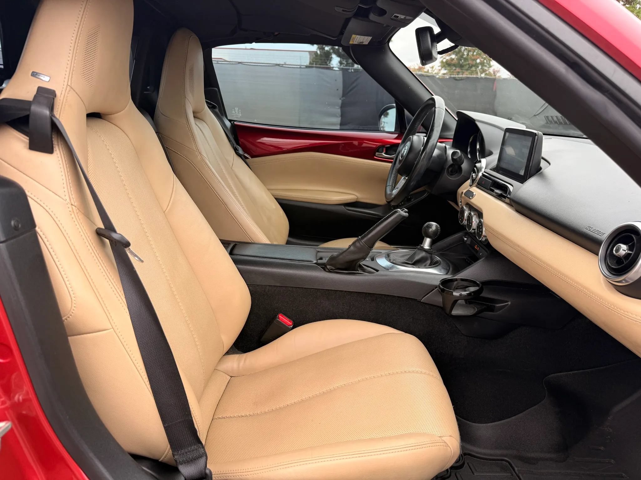 Used 2020 MAZDA MX-5 Miata RF Grand Touring RWD image 17