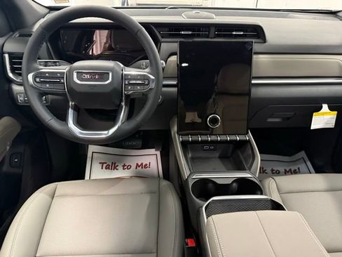 New 2026 GMC Terrain Elevation w/ Elevation Premium Package image 19