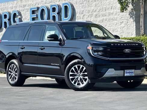 Used 2025 Ford Expedition Max Platinum image 2