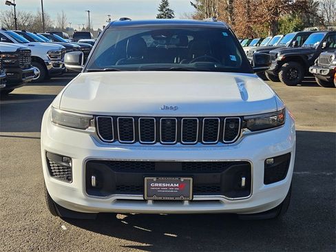 Used 2024 Jeep Grand Cherokee L Overland w/ Advanced Protech Group III image 2