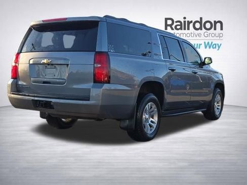 Used 2019 Chevrolet Suburban LT image 8