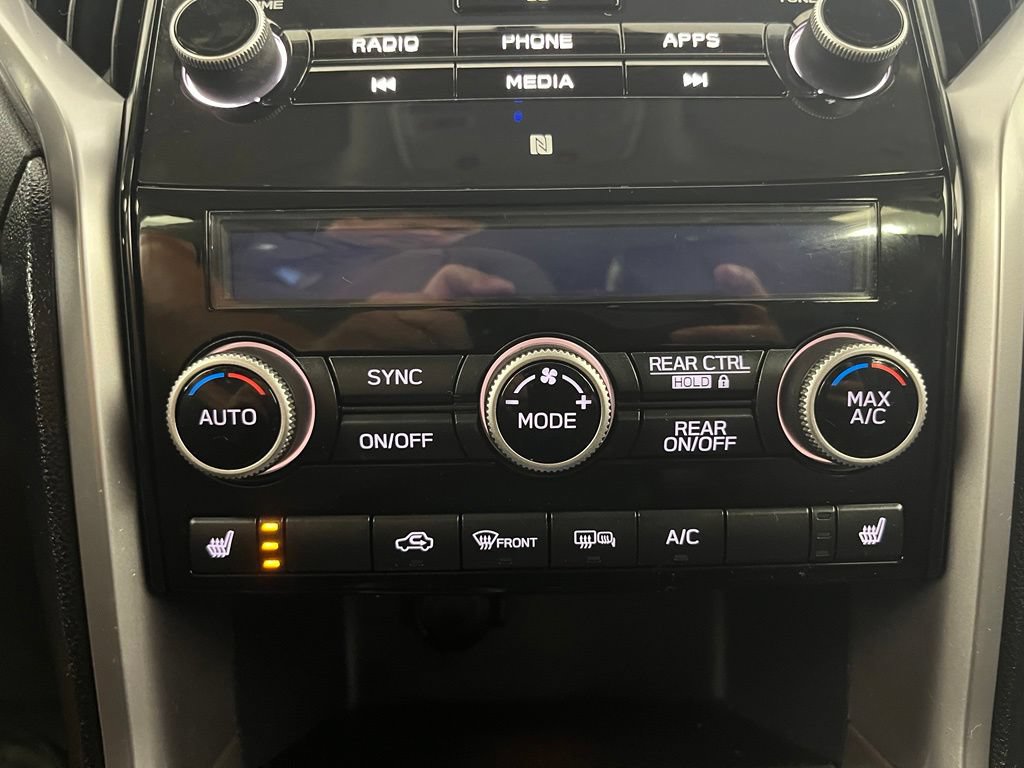 Used 2022 Subaru Ascent Limited AWD/4WD image 28
