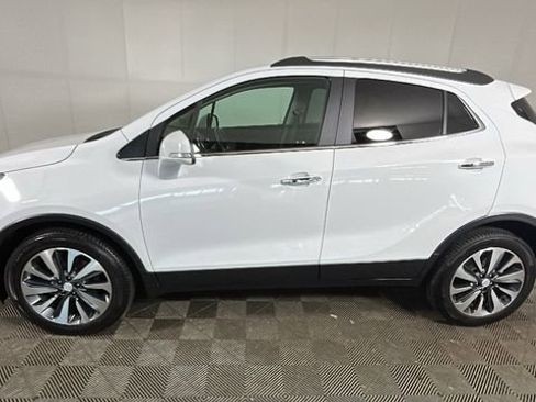 Used 2019 Buick Encore Essence FWD image 6