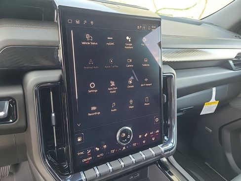 New 2026 GMC Yukon AT4 w/ AT4 Premium Plus Package image 19