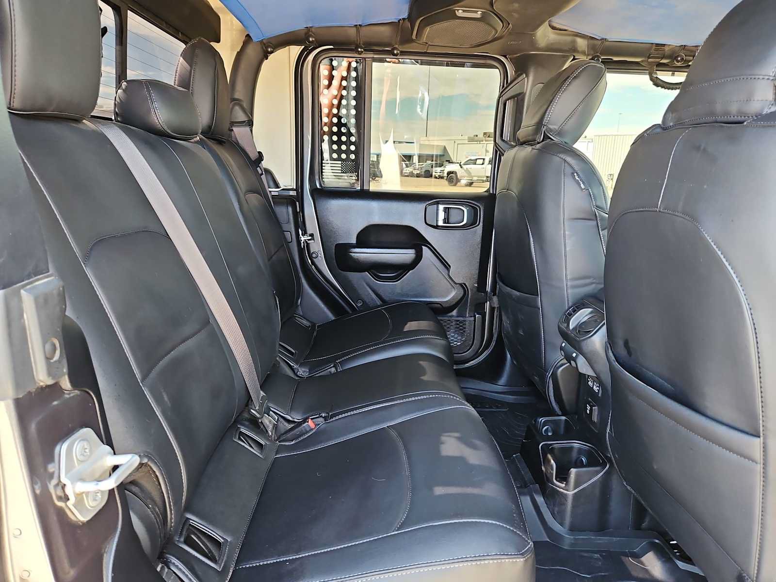 Used 2021 Jeep Gladiator Sport AWD/4WD image 17