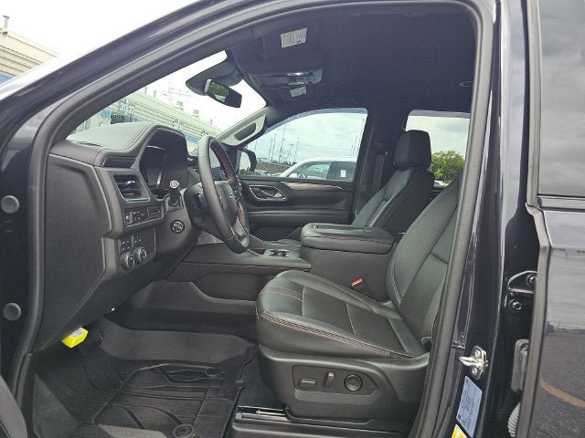 Used 2024 Chevrolet Tahoe RST w/ Luxury Package AWD/4WD image 10