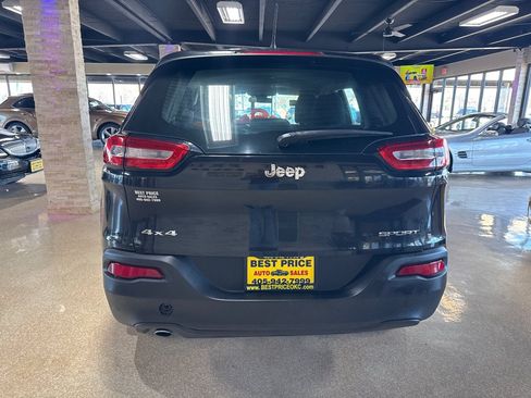 Used 2014 Jeep Cherokee Sport w/ Cold Weather Group AWD/4WD image 5