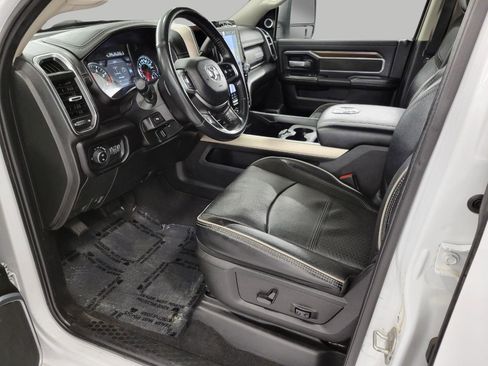 Used 2023 RAM 2500 Laramie AWD/4WD image 10
