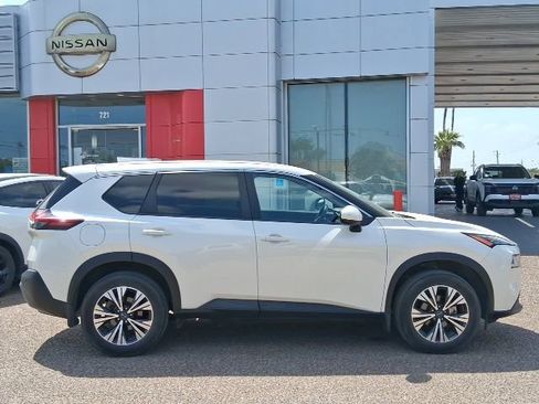 Certified 2023 Nissan Rogue SV image 8