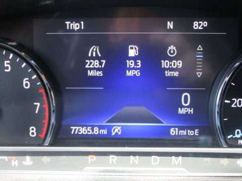 Used 2020 Ford Explorer XLT w/ Equipment Group 202A image 18