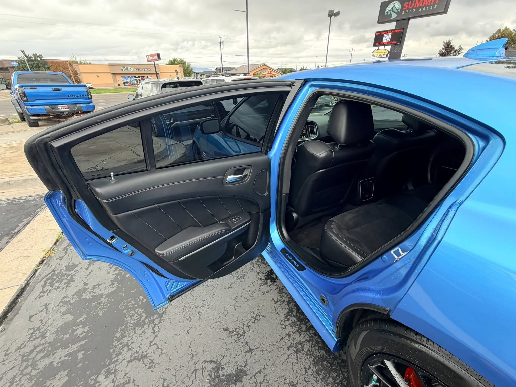 Used 2019 Dodge Charger Scat Pack w/ Dynamics Package RWD image 21