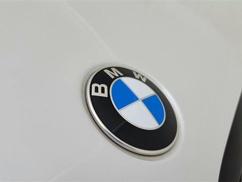 Used 2023 BMW X6 xDrive40i w/ M Sport Package image 16