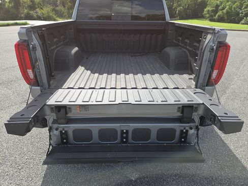 Used 2024 GMC Sierra 1500 Denali AWD/4WD image 25