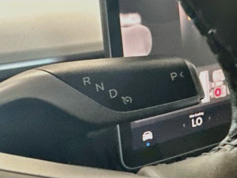 Used 2023 Tesla Model Y Performance AWD/4WD image 24