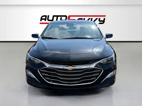 Used 2024 Chevrolet Malibu LS FWD image 2