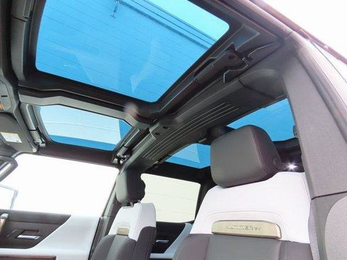 New 2025 GMC Hummer EV 3X w/ Battery Pack, 24 Module Pack image 52