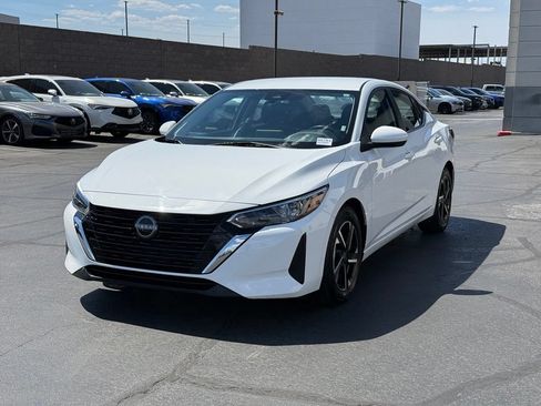 Used 2024 Nissan Sentra SV FWD image 8