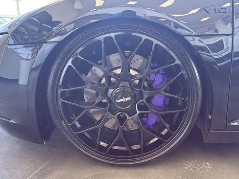 Used 2011 Audi R8 V10 image 18