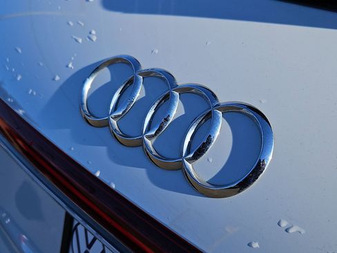 Used 2023 Audi Q4 e-tron Premium Plus w/ Premium Plus image 27