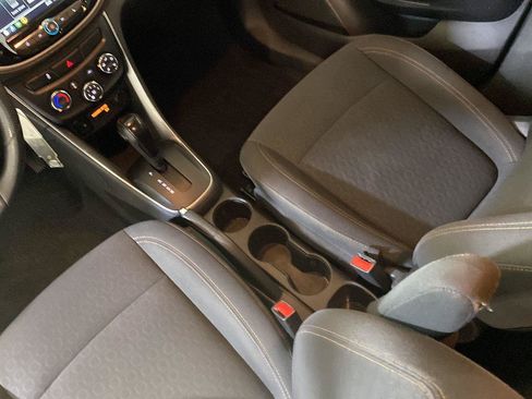 Used 2019 Chevrolet Trax LS w/ Tint and Cruise Package FWD image 26