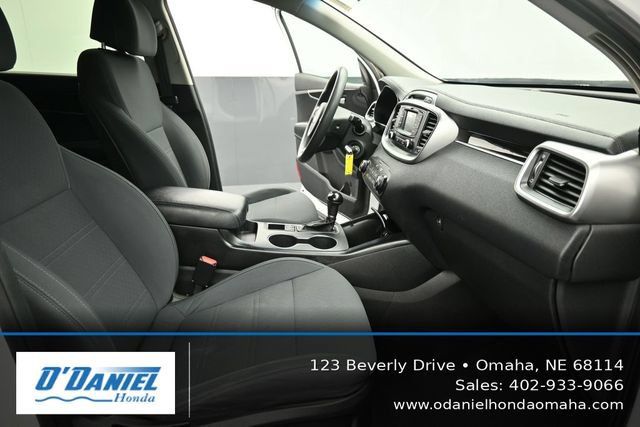 Used 2017 Kia Sorento AWD image 41