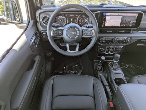 New 2026 Jeep Wrangler Unlimited Sahara AWD/4WD image 16