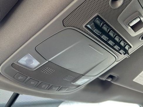 Used 2019 Ford F250 Lariat w/ Chrome Package image 17