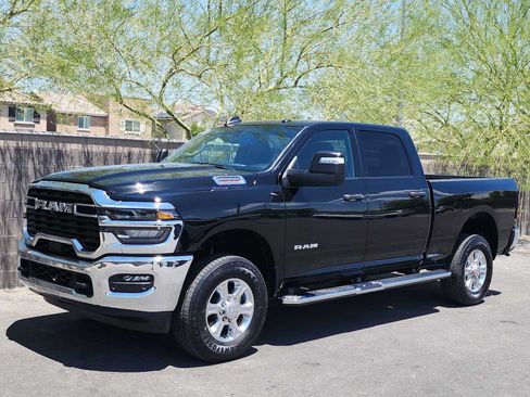 Used 2026 RAM 2500 Big Horn AWD/4WD image 4