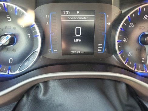 Used 2024 Chrysler Voyager LX FWD image 12