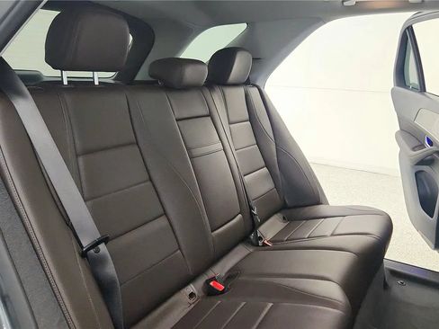 Used 2020 Mercedes-Benz GLE 350 4MATIC image 31
