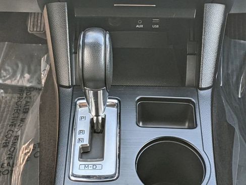 Used 2018 Subaru Outback 2.5i Premium image 16
