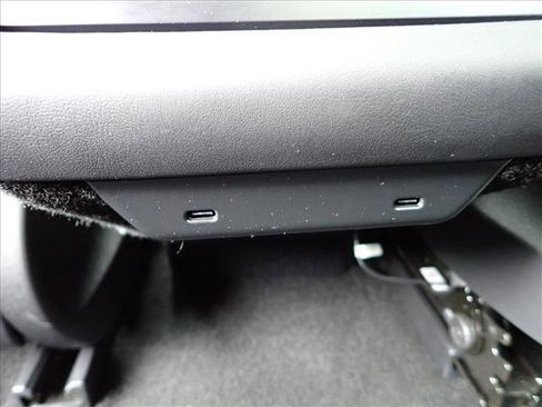 Used 2025 Tesla Model 3 Long Range RWD image 9