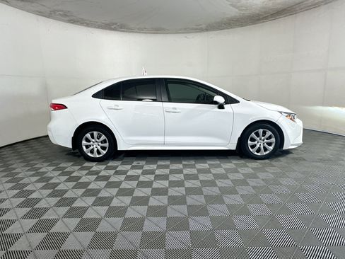 Certified 2025 Toyota Corolla LE FWD image 2