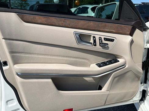 Used 2014 Mercedes-Benz E 350 Sedan image 14