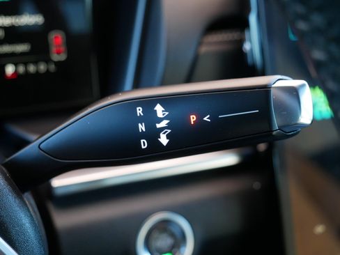 Used 2025 GMC Terrain Elevation image 24