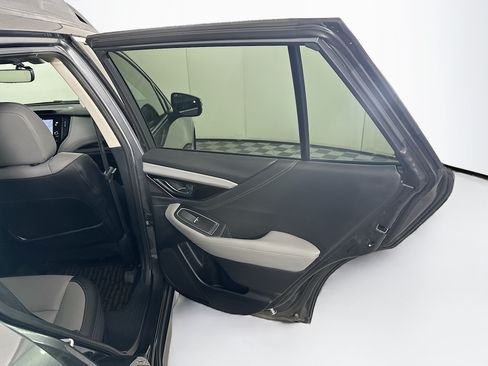 Used 2021 Subaru Outback Limited AWD/4WD image 31