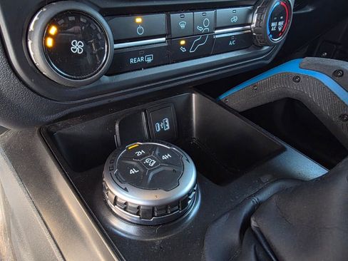Used 2022 Ford Bronco Black Diamond AWD/4WD image 17