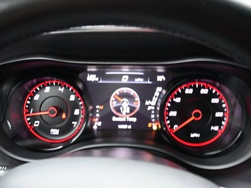 Used 2017 Dodge Charger SE w/ Blacktop Package image 12