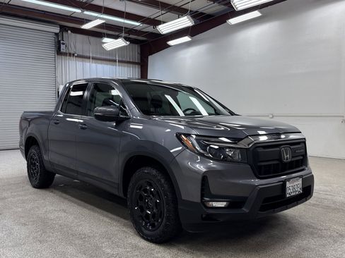 Used 2025 Honda Ridgeline RTL+ image 23