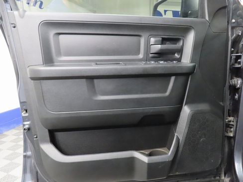 Used 2018 RAM 1500 Express w/ Express Value Package image 43