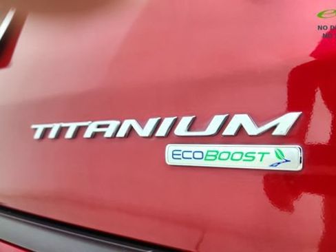 Used 2020 Ford Edge Titanium w/ Equipment Group 301A FWD image 17