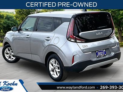 Used 2023 Kia Soul LX w/ Option Group 015