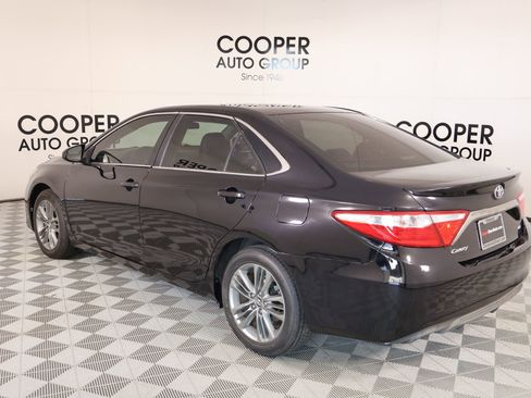 Used 2017 Toyota Camry SE FWD image 21