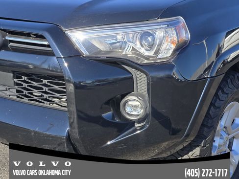 Used 2021 Toyota 4Runner SR5 image 8