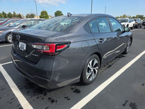 Used 2024 Subaru Legacy Premium image 4